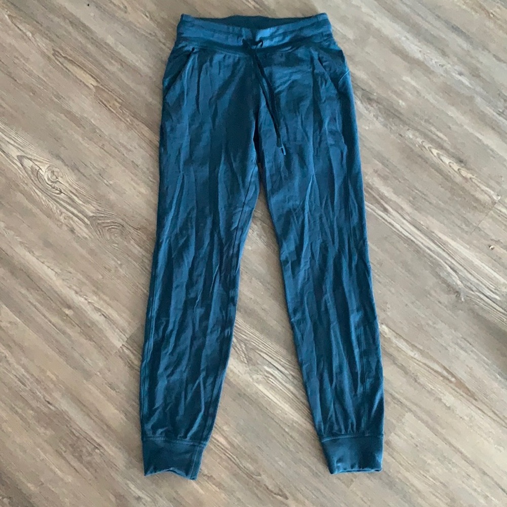 Lululemon Ready to Rulu Joggers